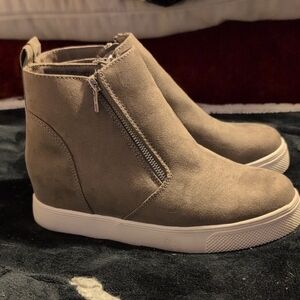 Time and Tru Gray Ankle Boots